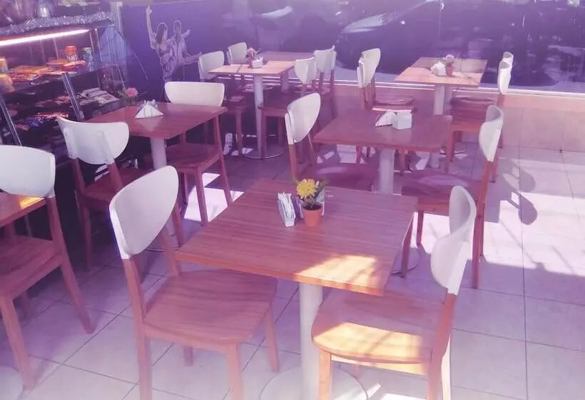 Fotos del hotel Juramento De Lealtad Townhouse:  4