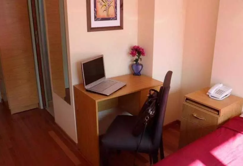 Fotos del hotel Juramento De Lealtad Townhouse:  11