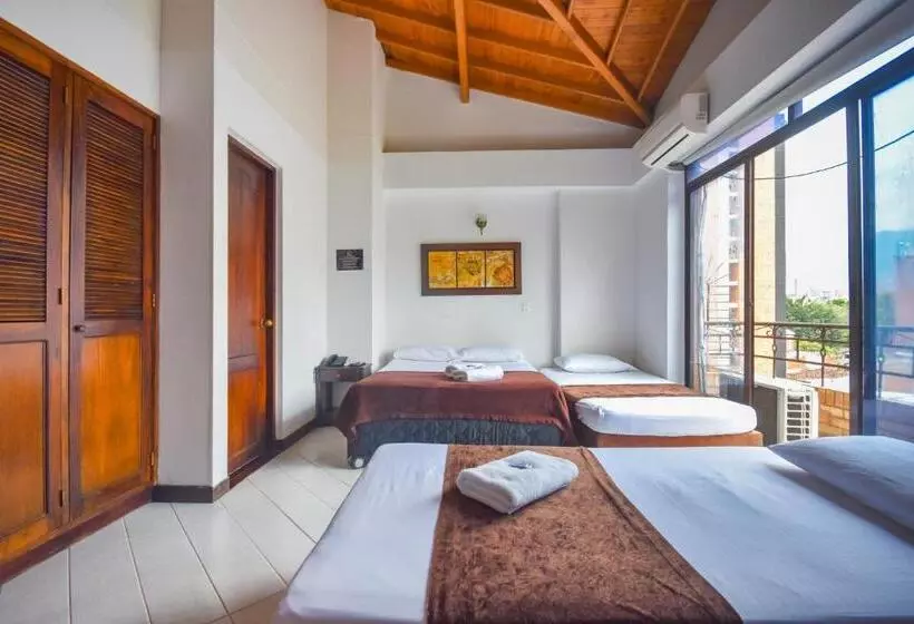 Fotos del hotel Estadio Real:  25