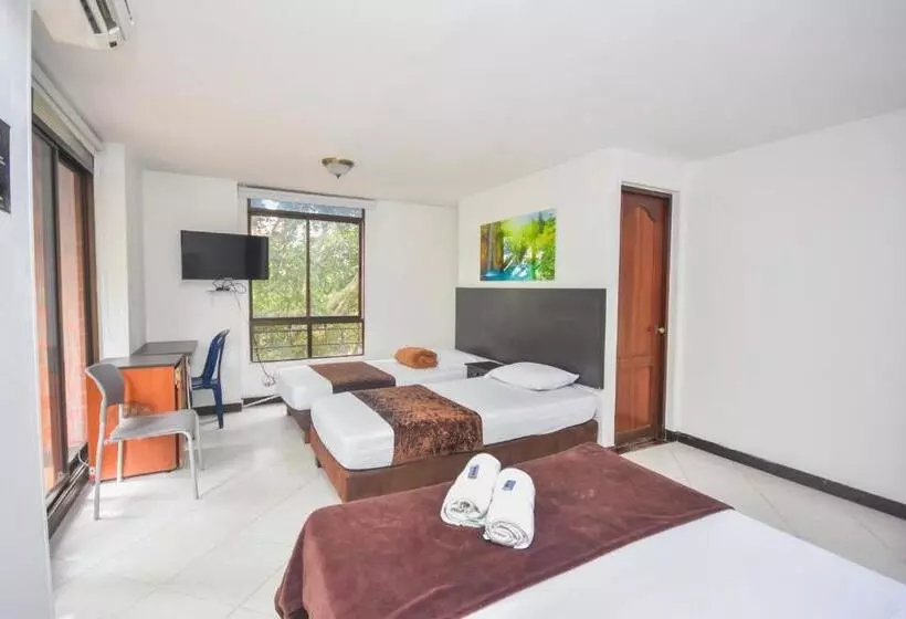 Fotos del hotel Estadio Real:  13