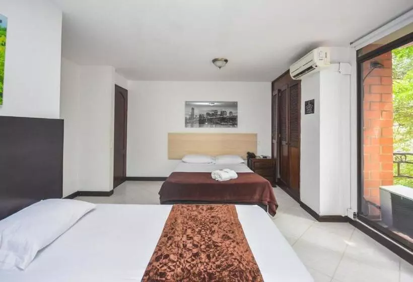 Fotos del hotel Estadio Real:  7