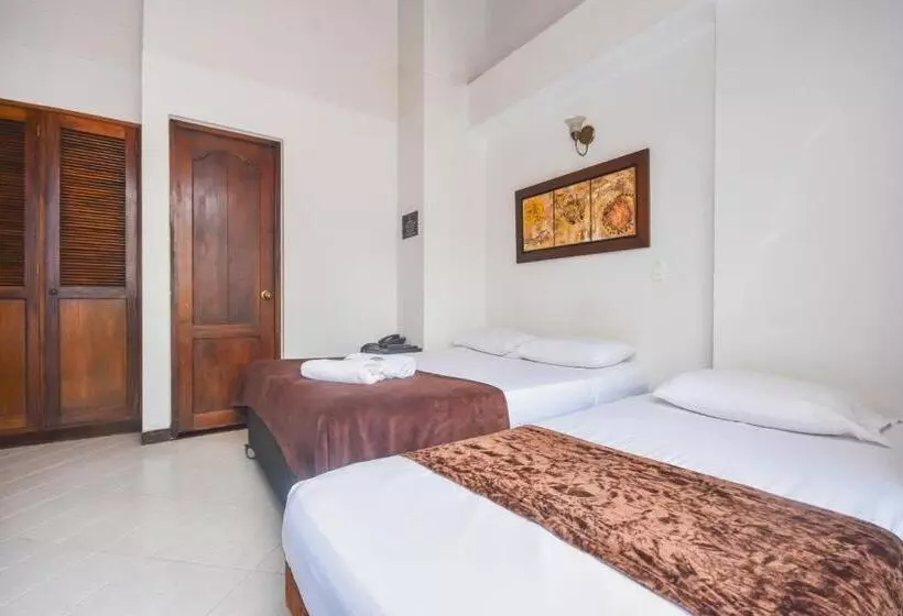 Fotos del hotel Estadio Real:  18