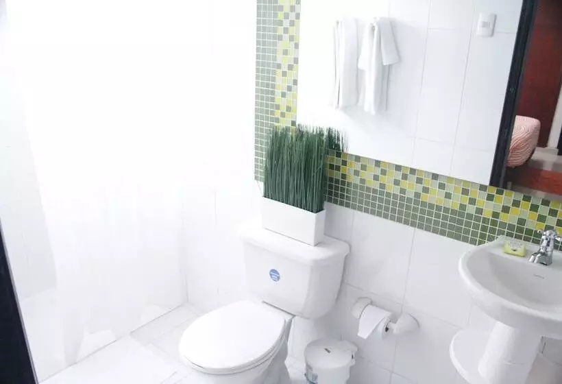 Fotos del hotel Golden House:  11