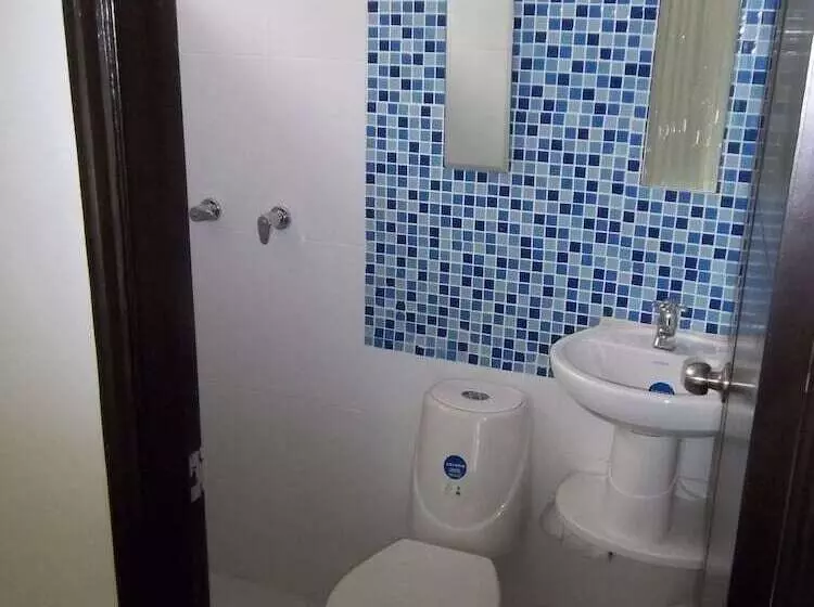 Fotos del hotel Golden House:  13