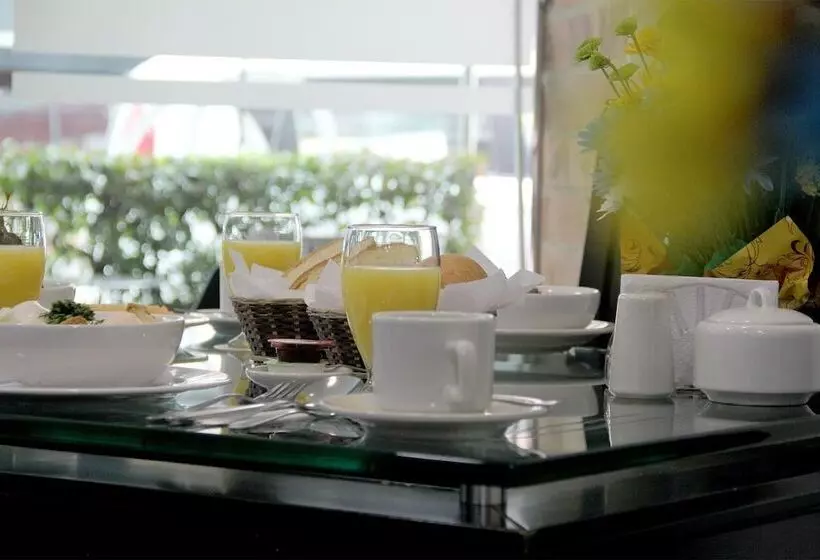 Fotos del hotel Santafe Real:  19