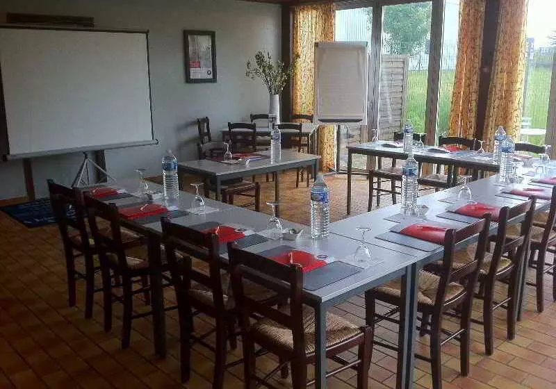 Fotos del hotel Inter-Hotel Reims La Neuvillette:  13