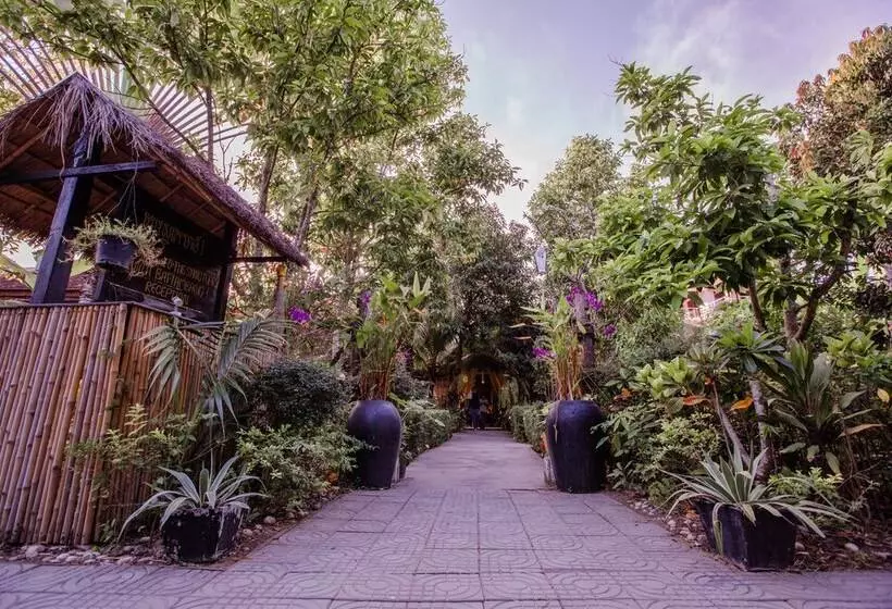 Fotos del hotel The Sanctuary Villa Battambang:  7