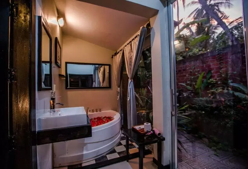 Fotos del hotel The Sanctuary Villa Battambang:  14