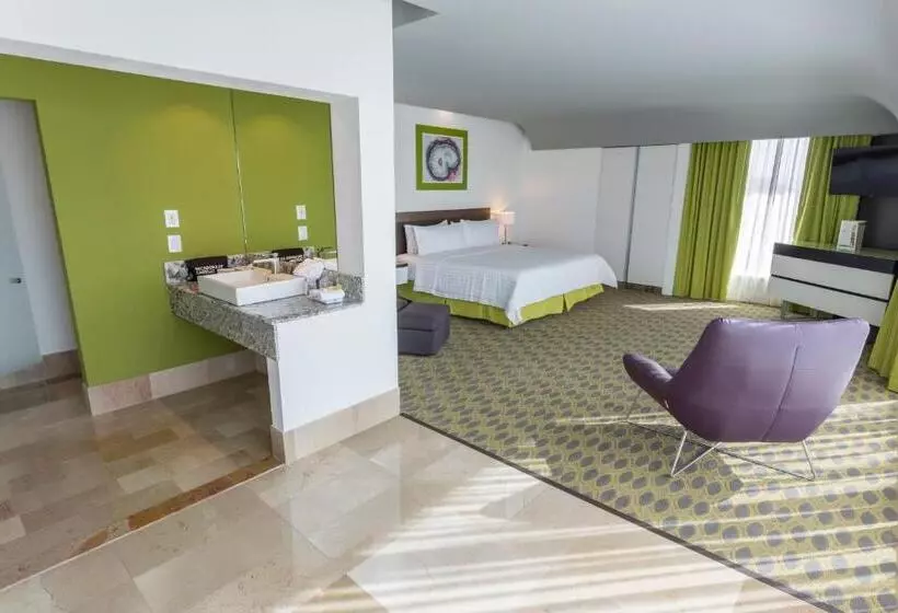 Fotos del hotel Holiday Inn Queretaro Zona Krystal:  11