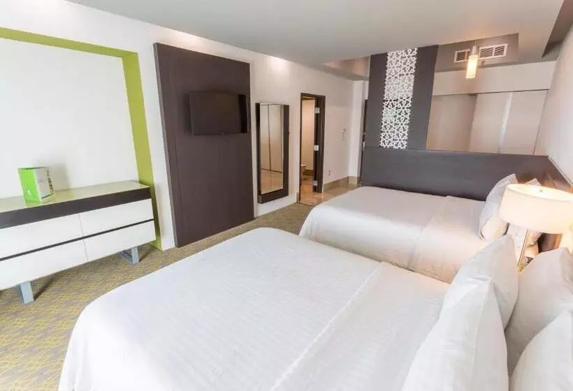 Fotos del hotel Holiday Inn Queretaro Zona Krystal:  21