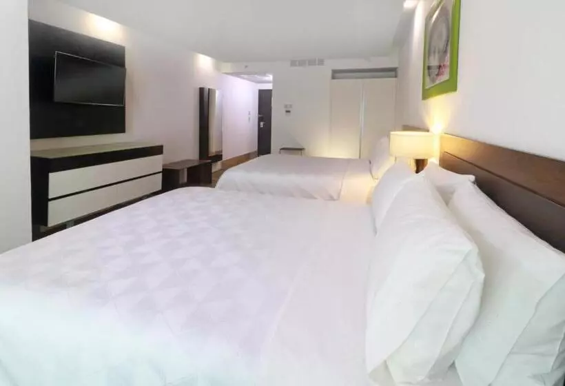 Fotos del hotel Holiday Inn Queretaro Zona Krystal:  17