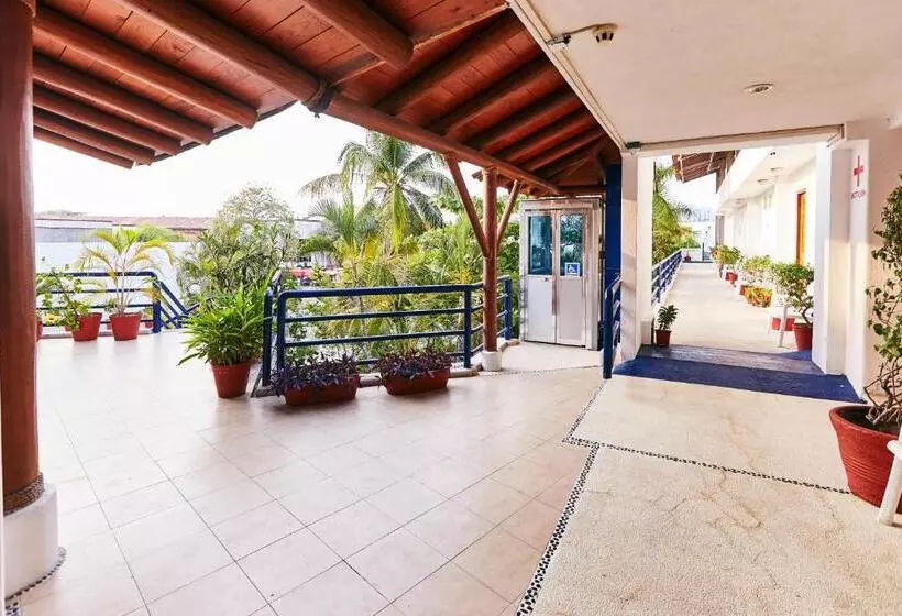 Fotos del hotel Suites Ixtapa Plaza:  21