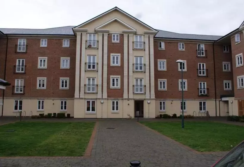 Fotos del hotel Brunel Crescent:  4