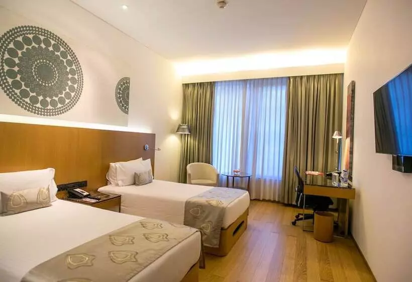 Fotos del hotel Vivanta Chennai It Expressway Omr:  17