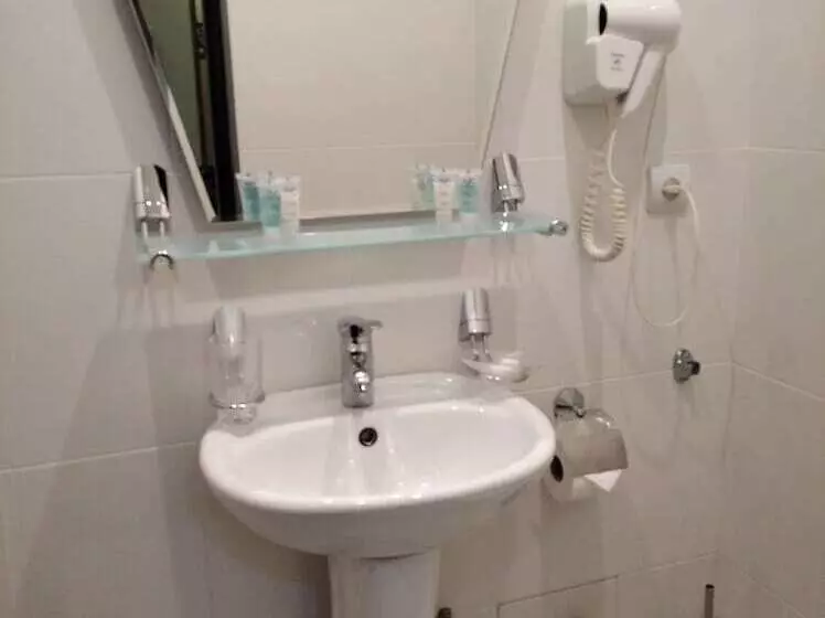 Fotos del hotel Diplomat:  16