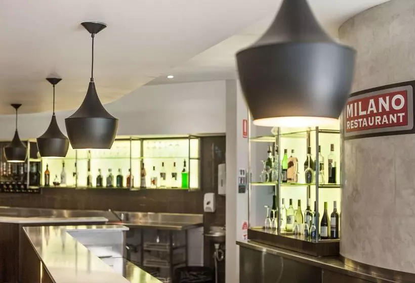 Fotos del hotel Ramada  & Suites Sydney Cabramatta:  8