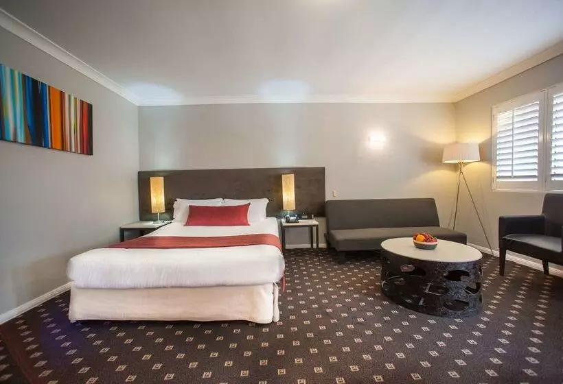 Fotos del hotel Ramada  & Suites Sydney Cabramatta:  2