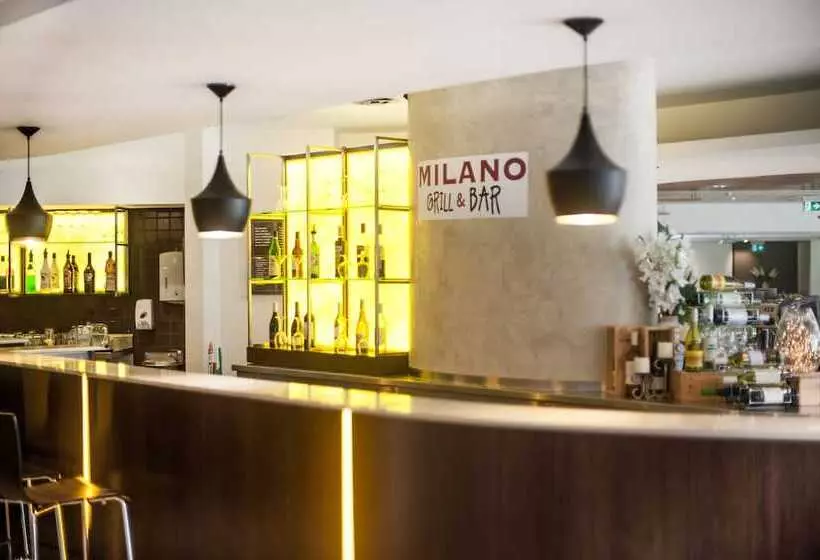 Fotos del hotel Ramada  & Suites Sydney Cabramatta:  14