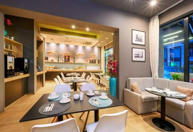 Fotos del hotel Roombach Hotel Budapest Center:  10