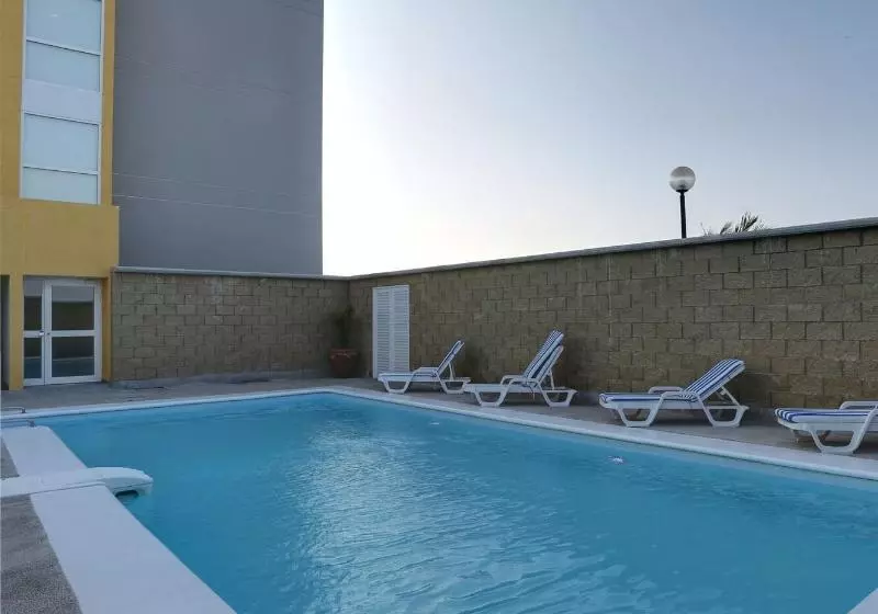 Fotos del hotel City Express Salina Cruz:  2