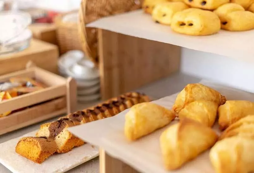 Fotos del hotel Kouros Home:  11