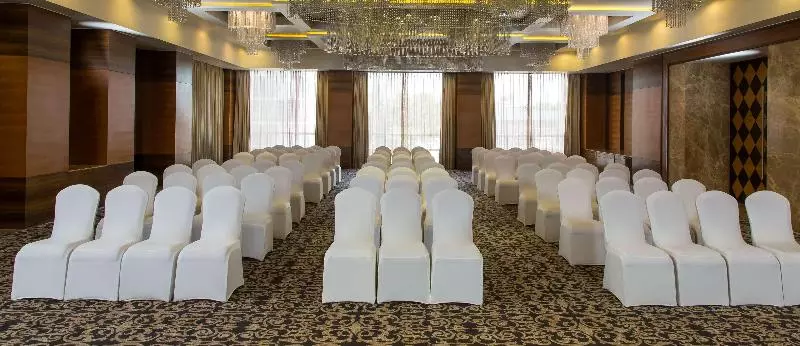 Fotos del hotel Radisson Blu Hotel Ahmedabad:  25