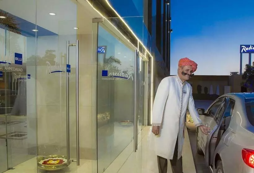 Fotos del hotel Radisson Blu Hotel Ahmedabad:  6