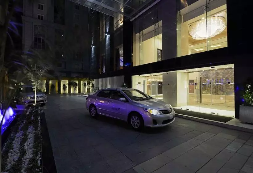 Fotos del hotel Radisson Blu Hotel Ahmedabad:  8