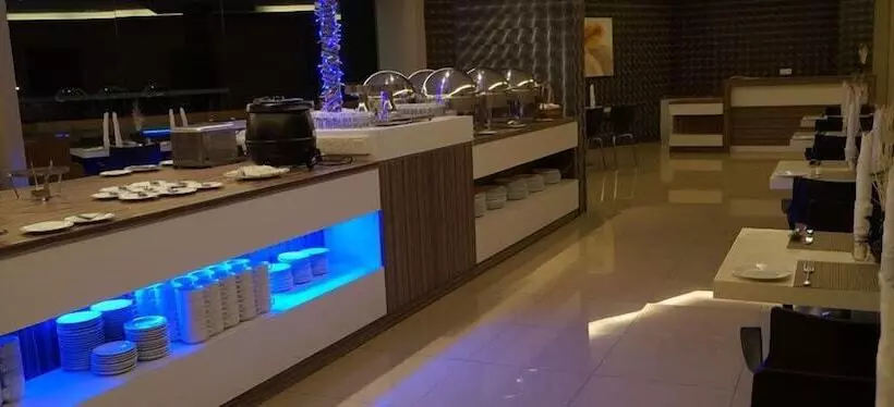 Fotos del hotel Mh Sentral Hotel Sg Siput:  5