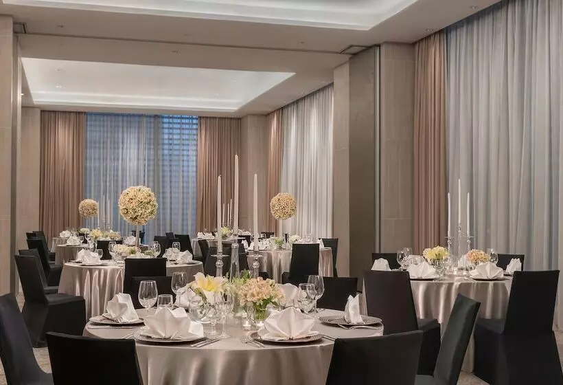 Fotos del hotel Seda Bonifacio Global City  Multiple Use:  15