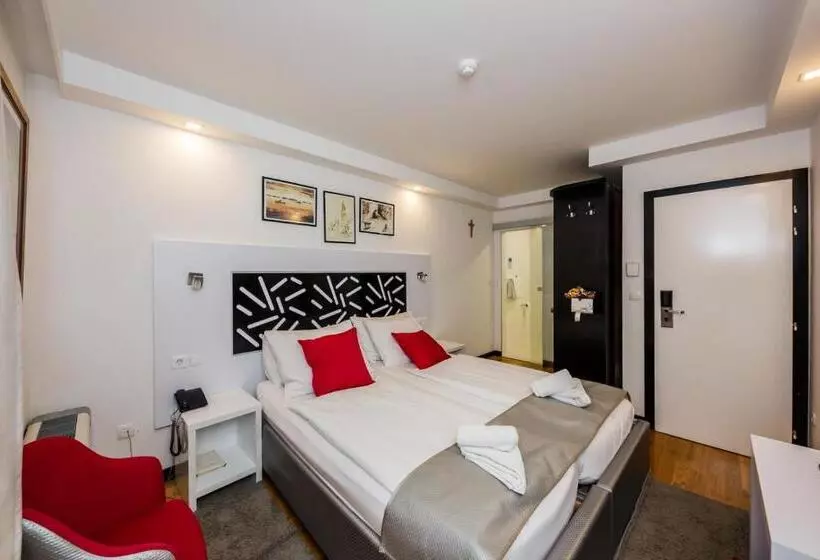 Fotos del hotel Sveti Kriz:  24