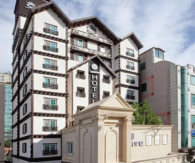 Fotos del hotel Belamie:  9