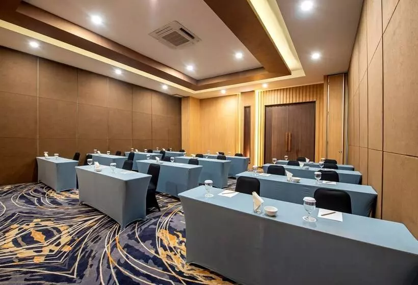 Fotos del hotel Santika Taman Mini Indonesia Indah:  15