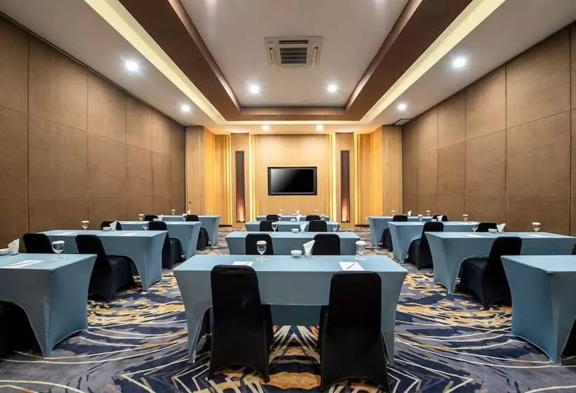 Fotos del hotel Santika Taman Mini Indonesia Indah:  13