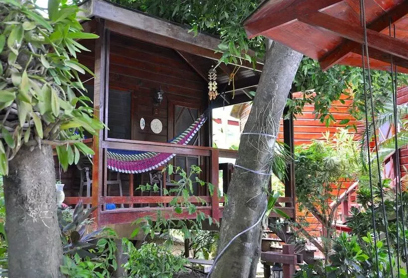 Fotos del hotel West Bay Lodge:  19