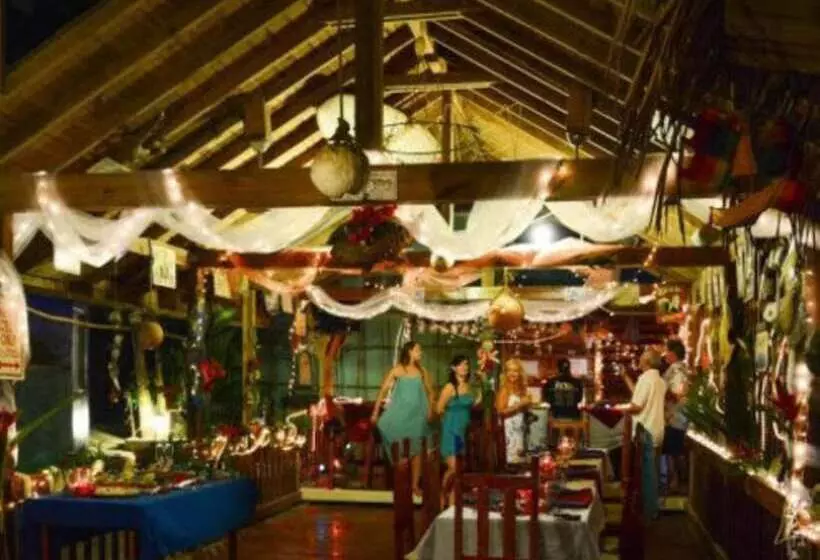 Fotos del hotel West Bay Lodge:  11