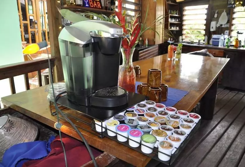 Fotos del hotel West Bay Lodge:  23