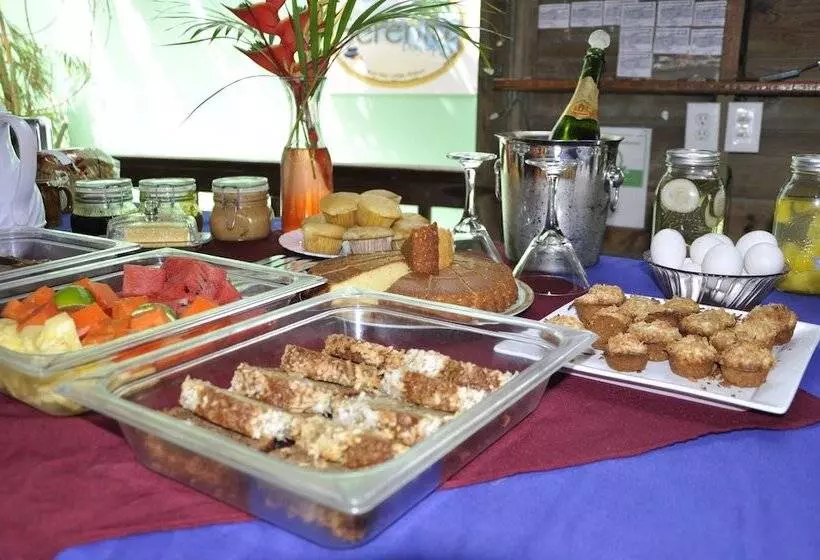 Fotos del hotel West Bay Lodge:  14