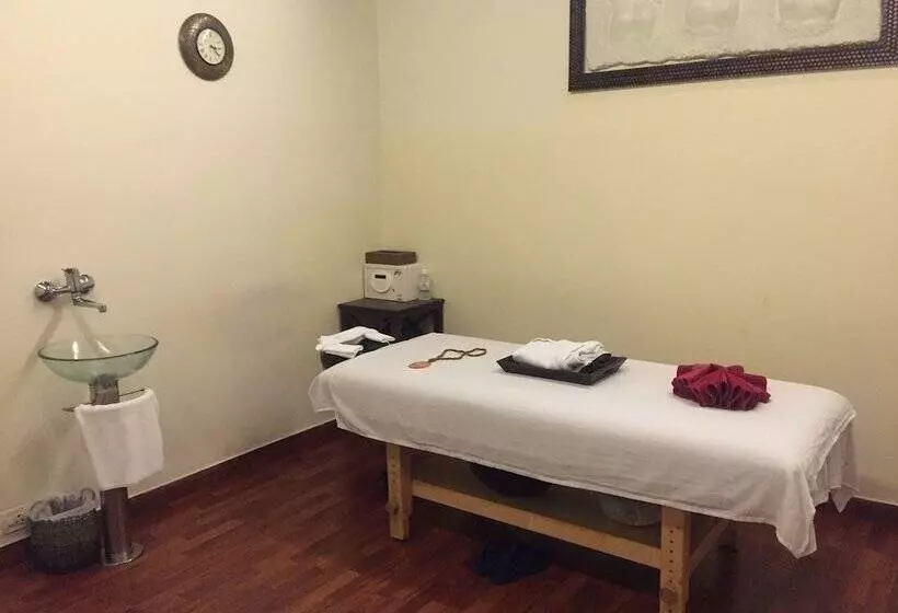 Fotos del hotel The Gateway Hotel Beach Road:  24