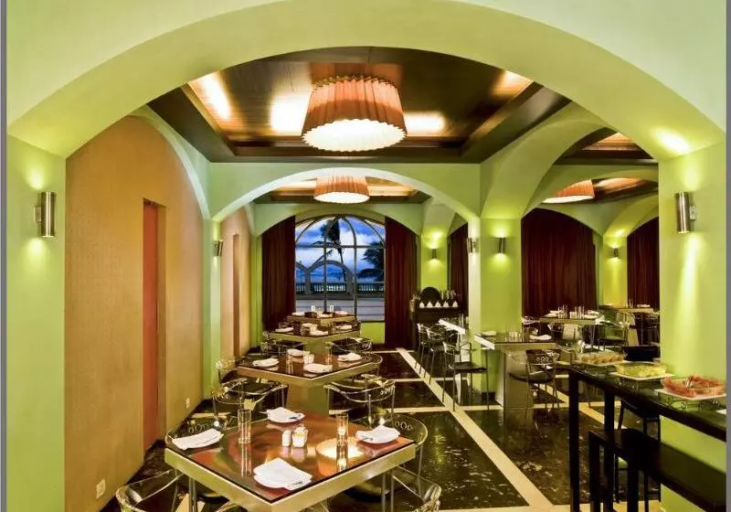 Fotos del hotel The Gateway Hotel Beach Road:  16