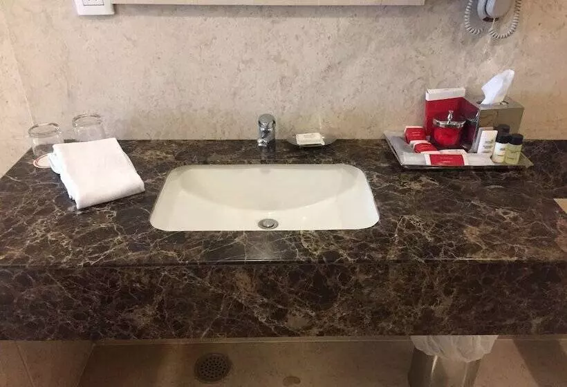 Fotos del hotel The Gateway Hotel Beach Road:  19