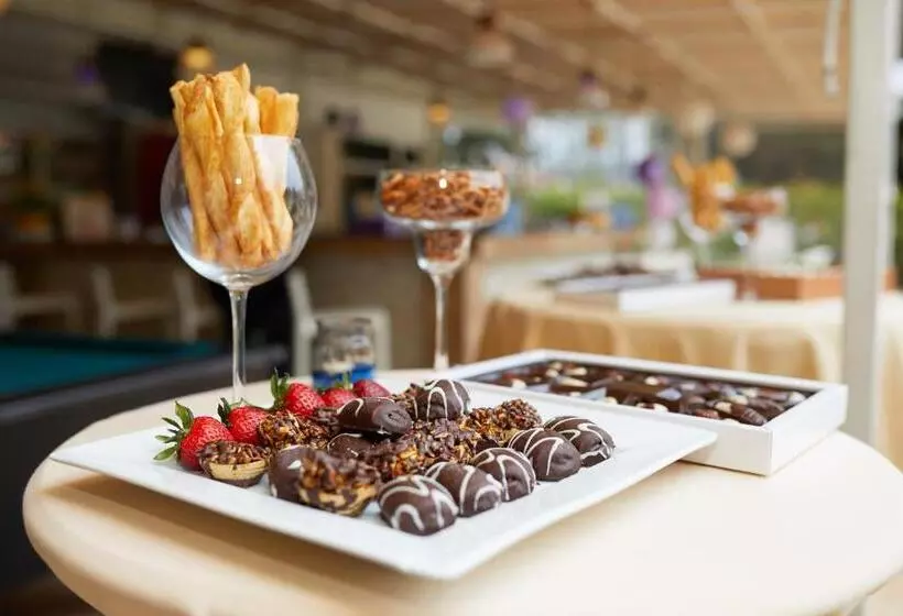 Fotos del hotel Karlovo:  11