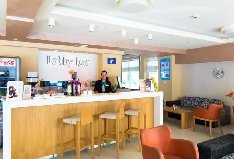 Fotos del hotel Karlovo:  21