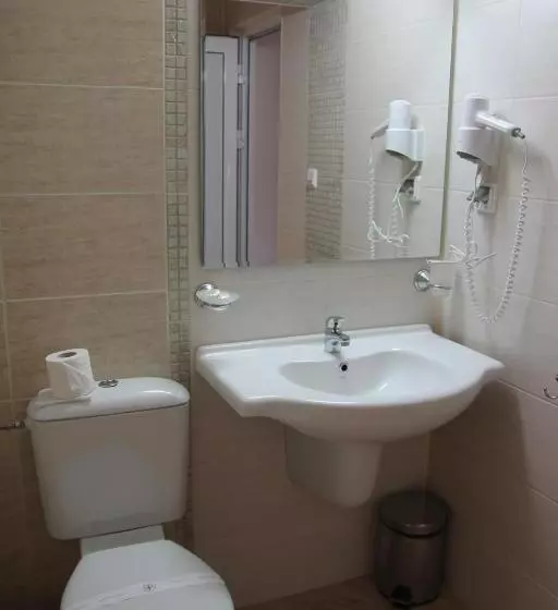 Fotos del hotel Karlovo:  8