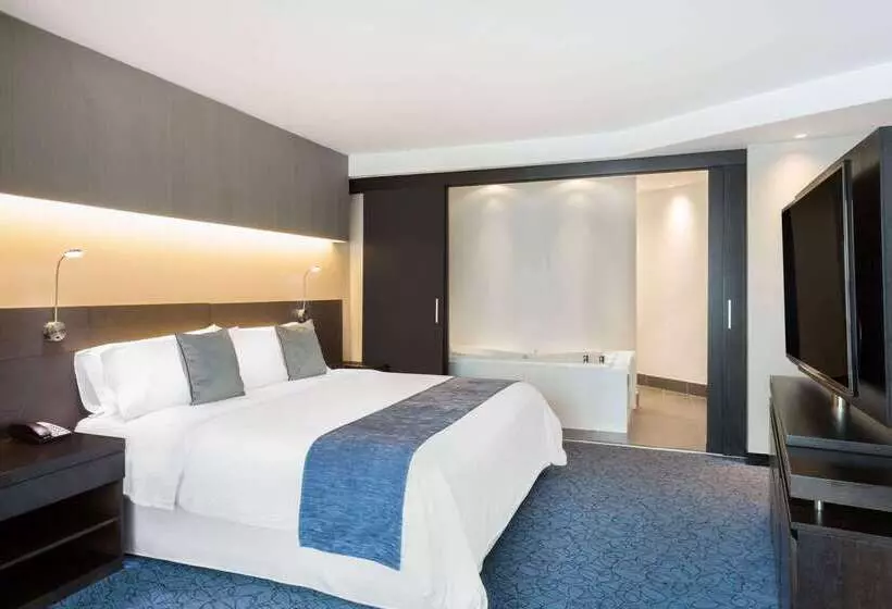 Fotos del hotel Wyndham Guayaquil, Puerto Santa Ana:  5