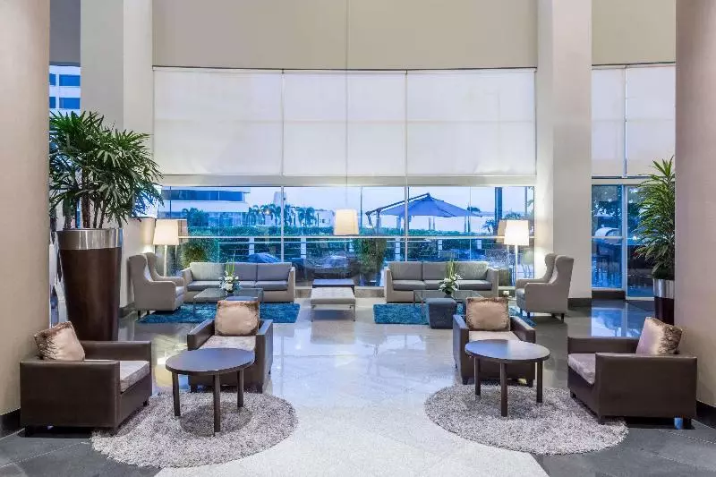 Fotos del hotel Wyndham Guayaquil, Puerto Santa Ana:  10