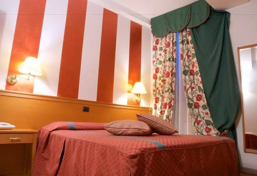 Fotos del hotel La Luna:  10