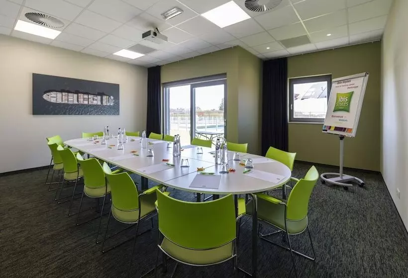 Fotos del hotel Ibis Styles Zeebrugge:  13