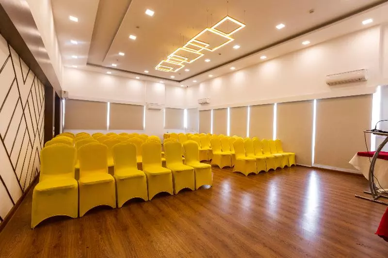 Fotos del hotel Nami Residency:  21