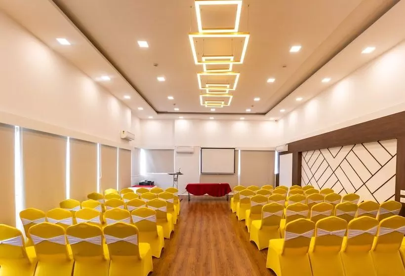 Fotos del hotel Nami Residency:  5